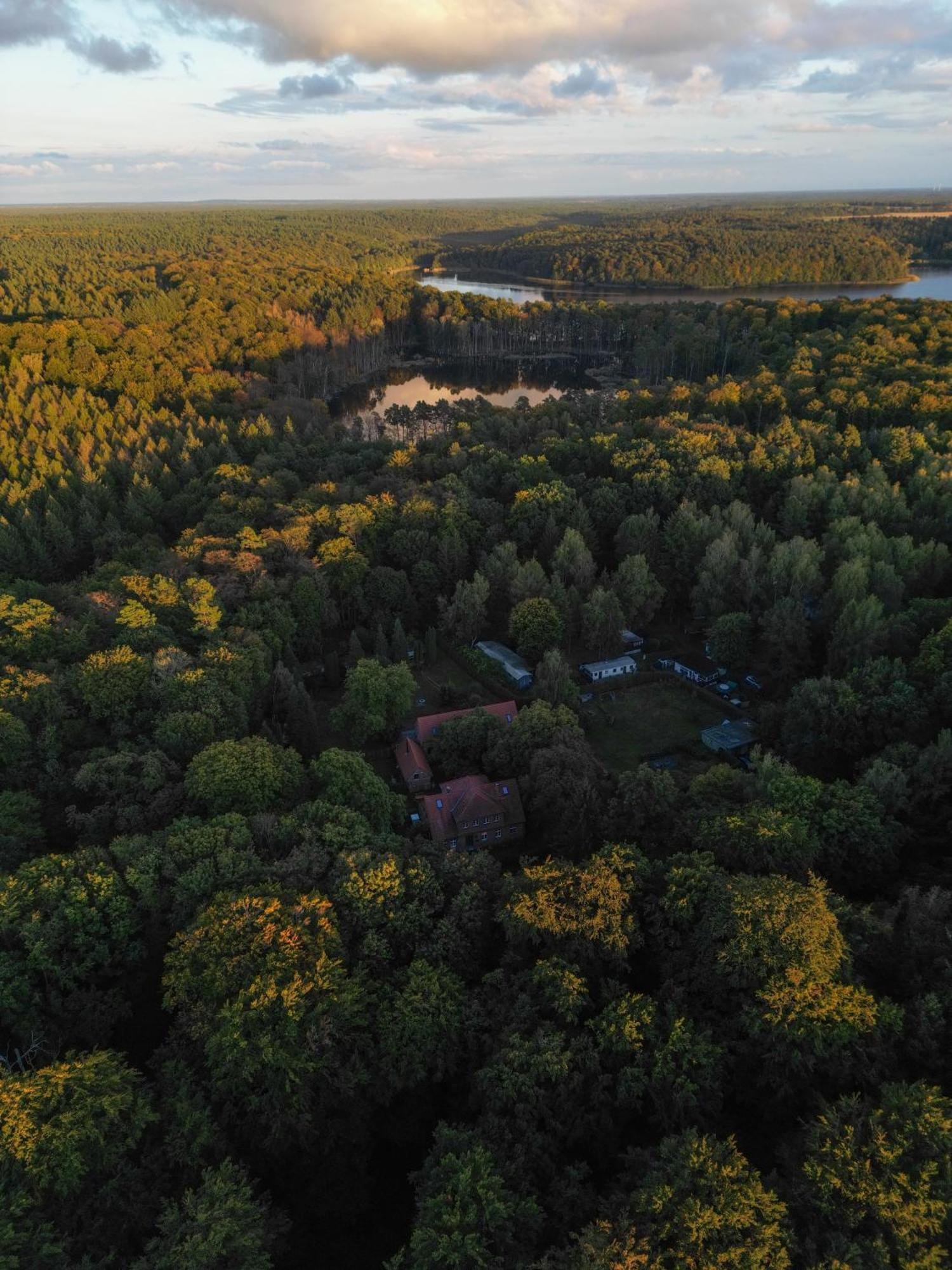 Wald- Und Seeidyll Im Historischen Forsthaus Нойруппин Экстерьер фото